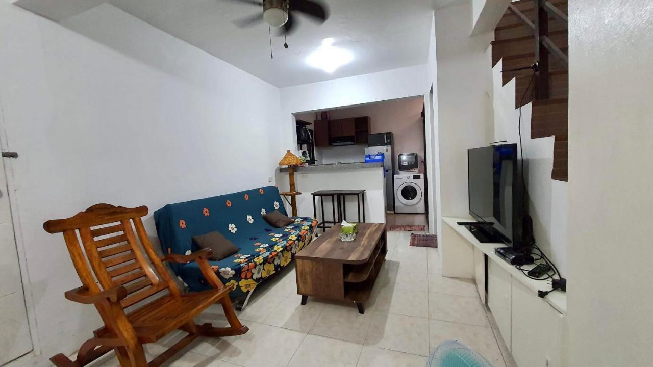 Buder Townhouse Lias Marilao Bulacan Philippines Exterior foto